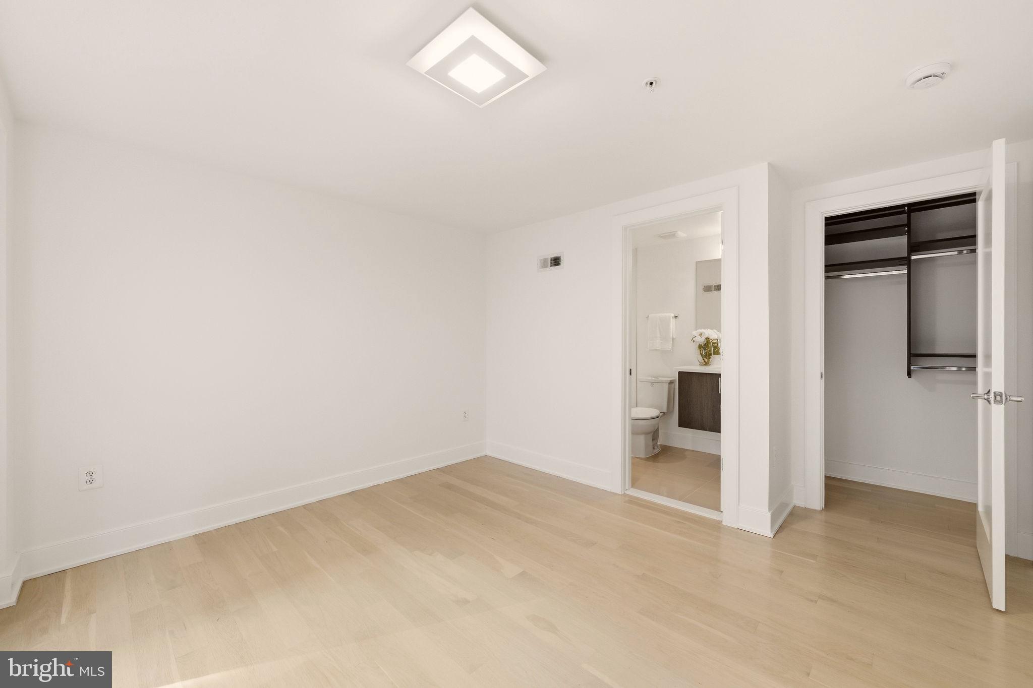 2014 Kalorama Road Northwest, Unit 8 Washington, DC 20009 - Photo 39 of 44 Gallery Image 39