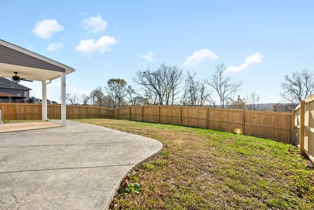 $2,450 | 1180 Henry Pl Boulevard, Clarksville, TN 37042