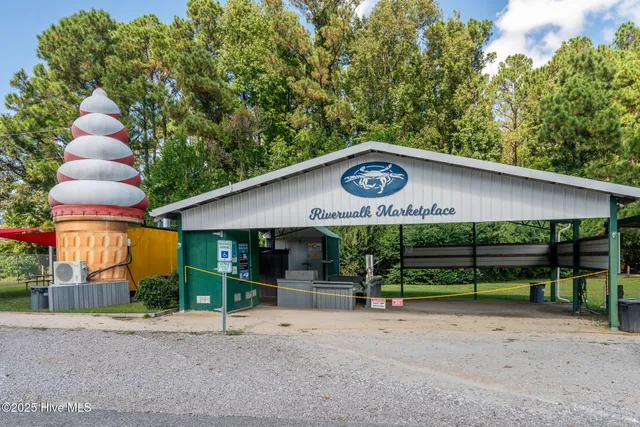 $419,000 | 1045 Club Court, Belville, NC 28451