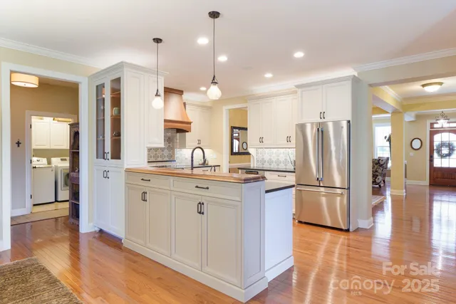 $1,130,000 | 279 Fennel Dun Circle, Biltmore Lake, NC 28715