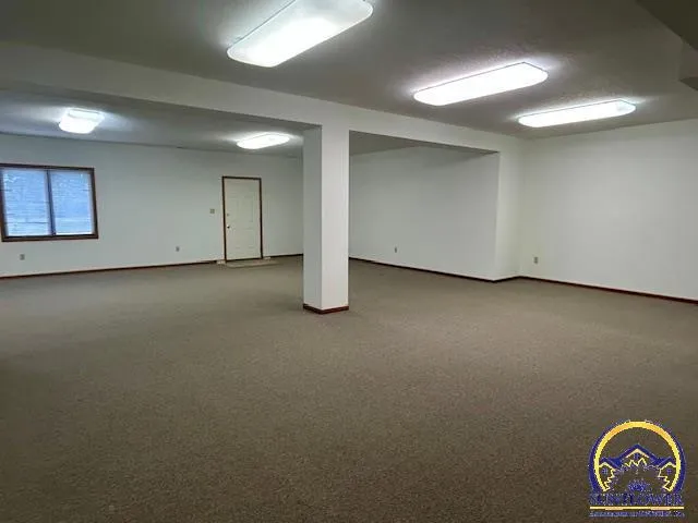 $999,975 | 3131 Southeast 85th Street, Berryton, KS 66409