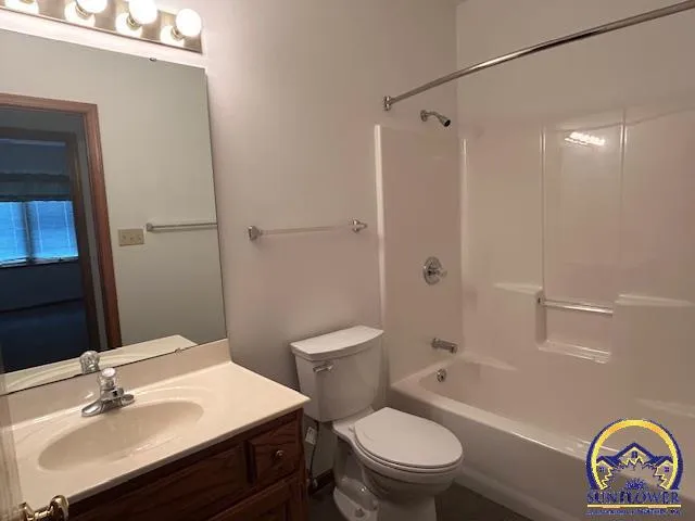 $999,975 | 3131 Southeast 85th Street, Berryton, KS 66409