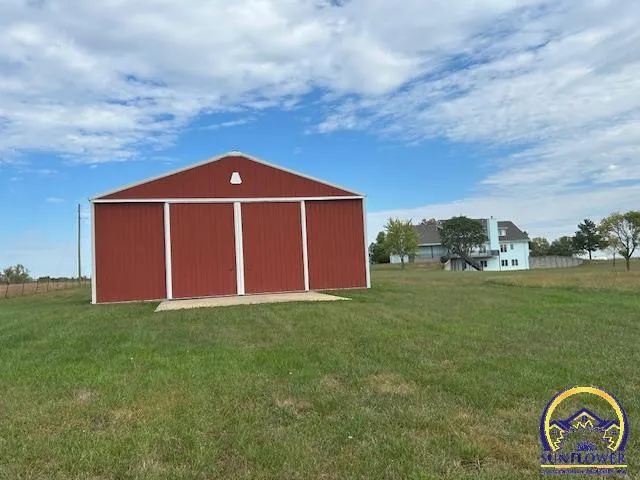 $679,000 | 3131 Southeast 85th Street, Berryton, KS 66409