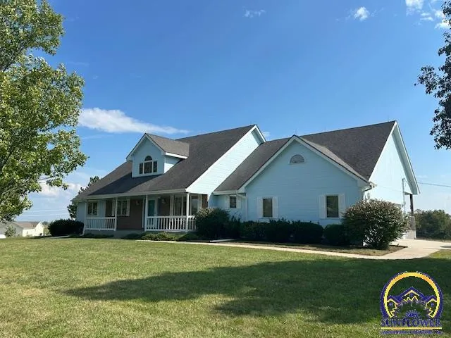 $999,975 | 3131 Southeast 85th Street, Berryton, KS 66409