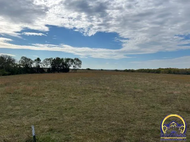 $679,000 | 3131 Southeast 85th Street, Berryton, KS 66409