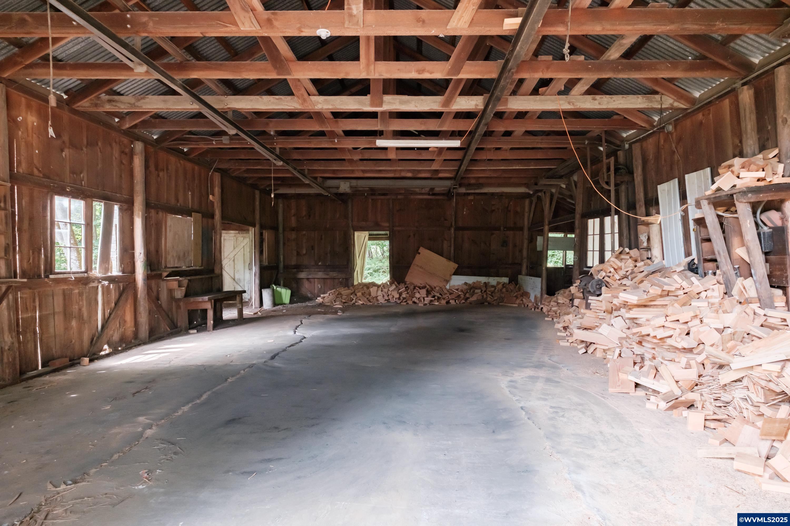 27973 Fern Ridge Road Sweet Home, OR 97386 - Photo 10 of 36 Gallery Image 10