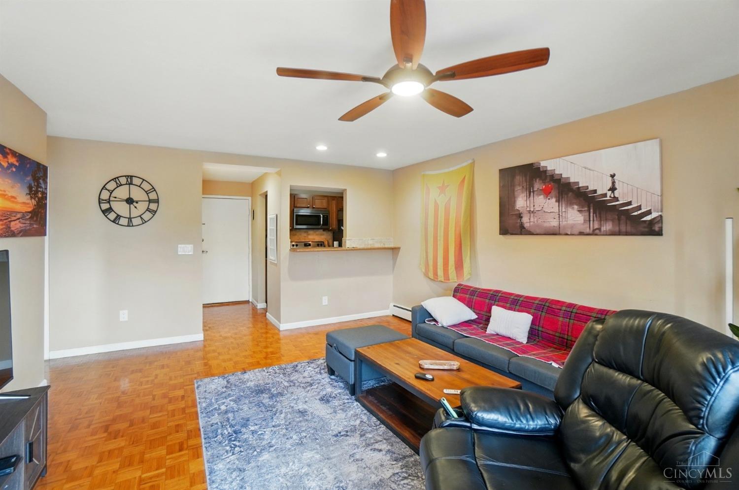 1815 William Howard Taft Road, Unit 702 Cincinnati, OH 45206 - Photo 10 of 35