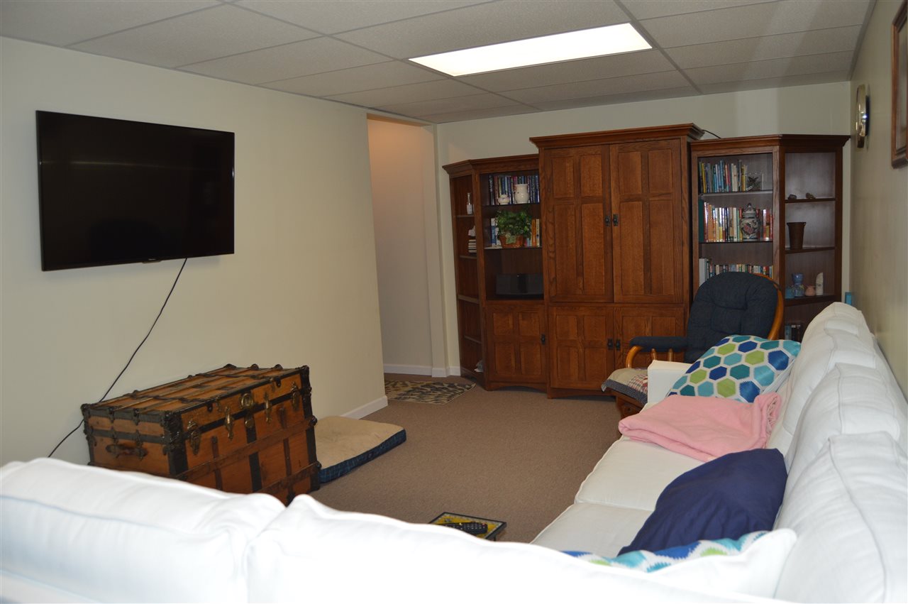 3096 Nimrod Road Traverse City, MI 49685 - Photo 37 of 52 1840189-38.JPG