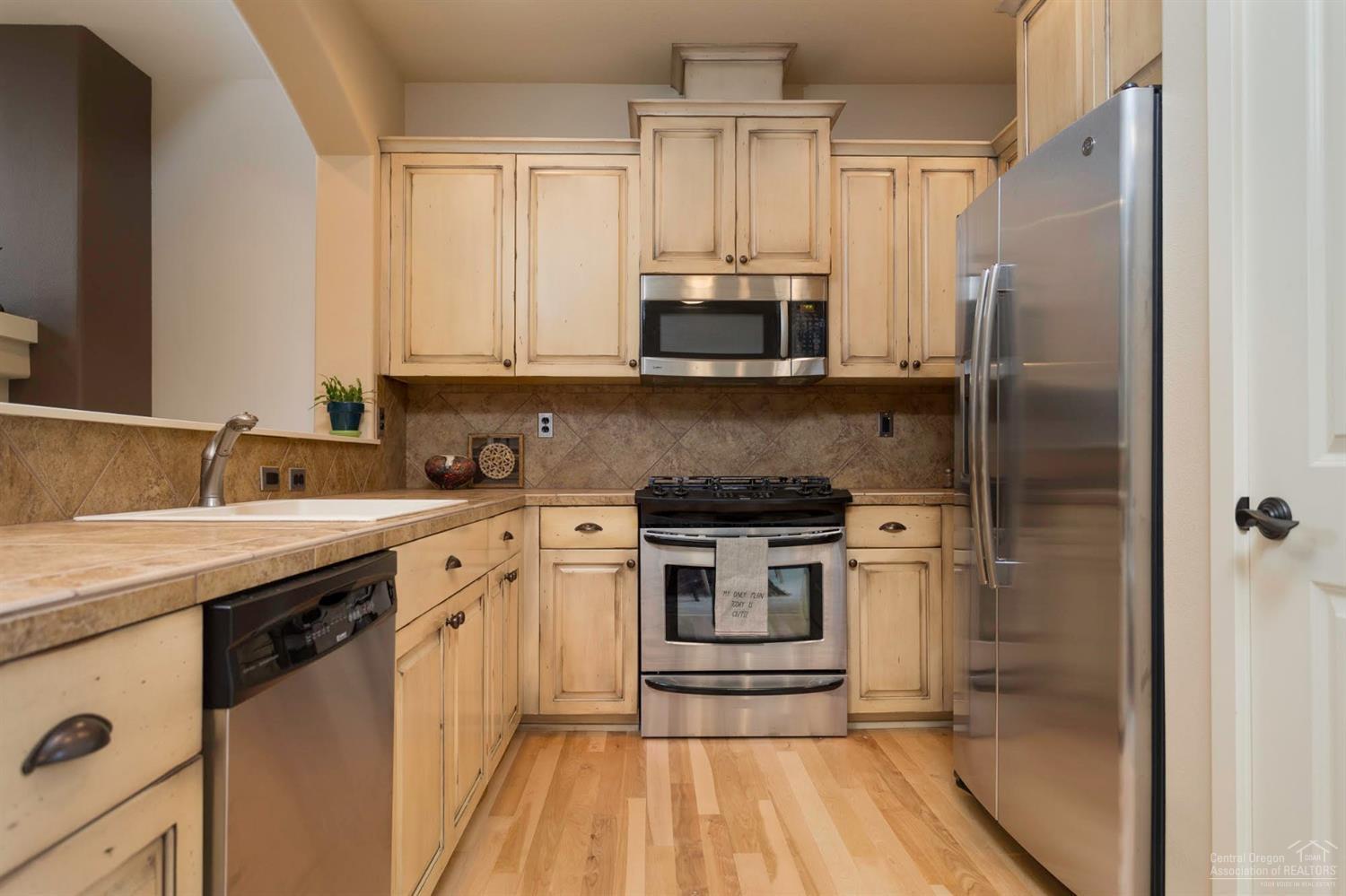 60303 Addie Triplett Loop Bend, OR 97702 - Photo 4 of 21 Additional Photo