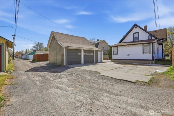 $499,994 | 434 West Buckeye Avenue, Spokane, WA 99205