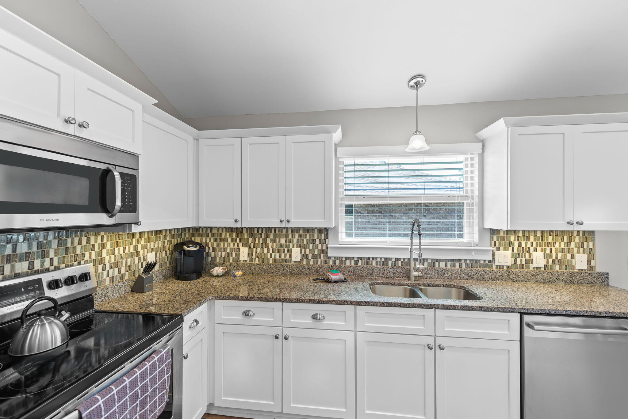 7793 Vonnie Tolbert Road Navarre, FL 32566 - Photo 8 of 45 Gallery Image 8
