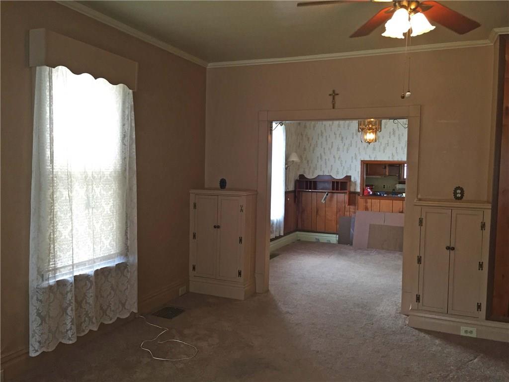 535 Columbia Street Sharon, PA 16146 - Photo 8 of 15 Living Room looking into dining room