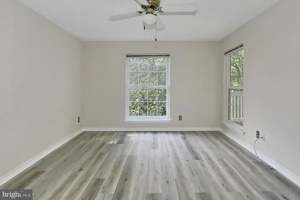 $2,100 | 1513 Lincoln Way, Unit 202, McLean, VA 22102