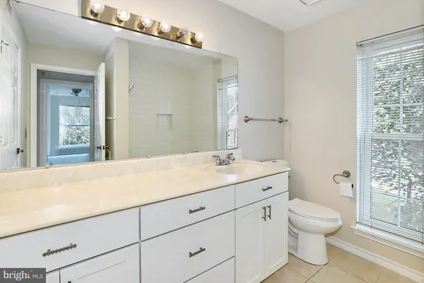 $2,100 | 1513 Lincoln Way, Unit 202, McLean, VA 22102