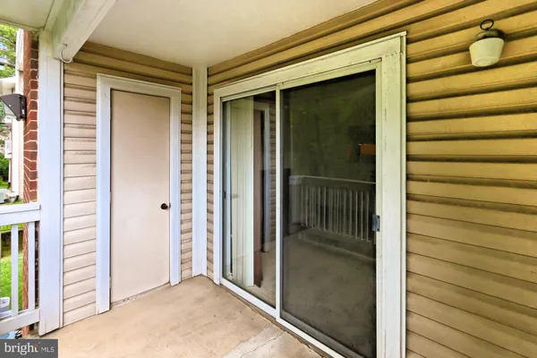 $2,100 | 1513 Lincoln Way, Unit 202, McLean, VA 22102