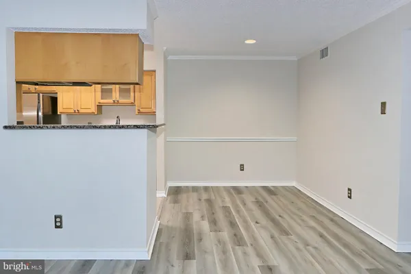 $2,100 | 1513 Lincoln Way, Unit 202, McLean, VA 22102