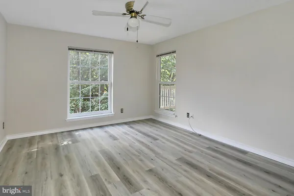 $2,100 | 1513 Lincoln Way, Unit 202, McLean, VA 22102