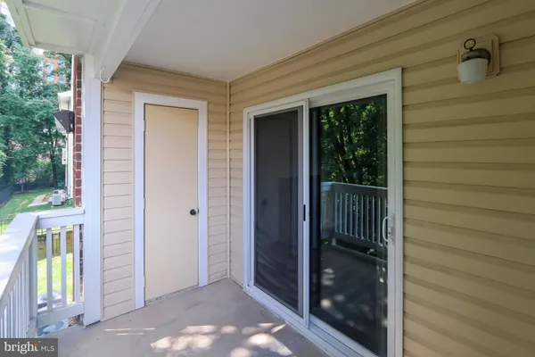 $2,100 | 1513 Lincoln Way, Unit 202, McLean, VA 22102