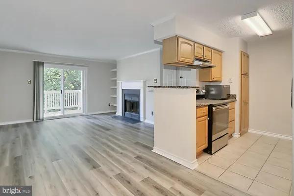 $2,100 | 1513 Lincoln Way, Unit 202, McLean, VA 22102