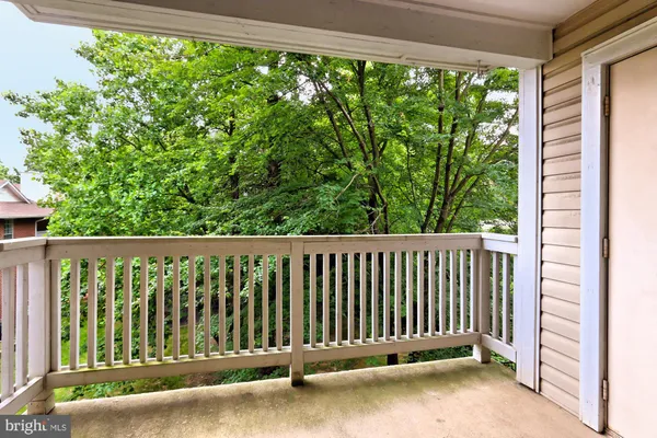 $2,100 | 1513 Lincoln Way, Unit 202, McLean, VA 22102