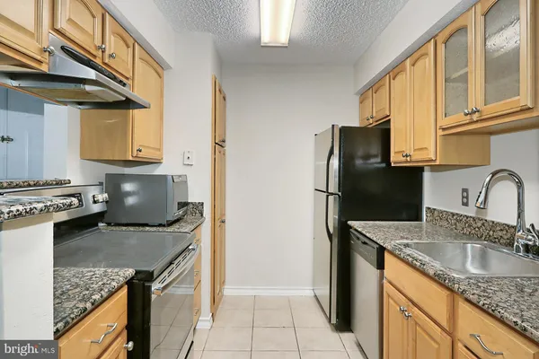 $2,100 | 1513 Lincoln Way, Unit 202, McLean, VA 22102