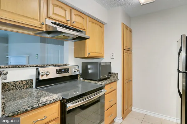 $2,100 | 1513 Lincoln Way, Unit 202, McLean, VA 22102