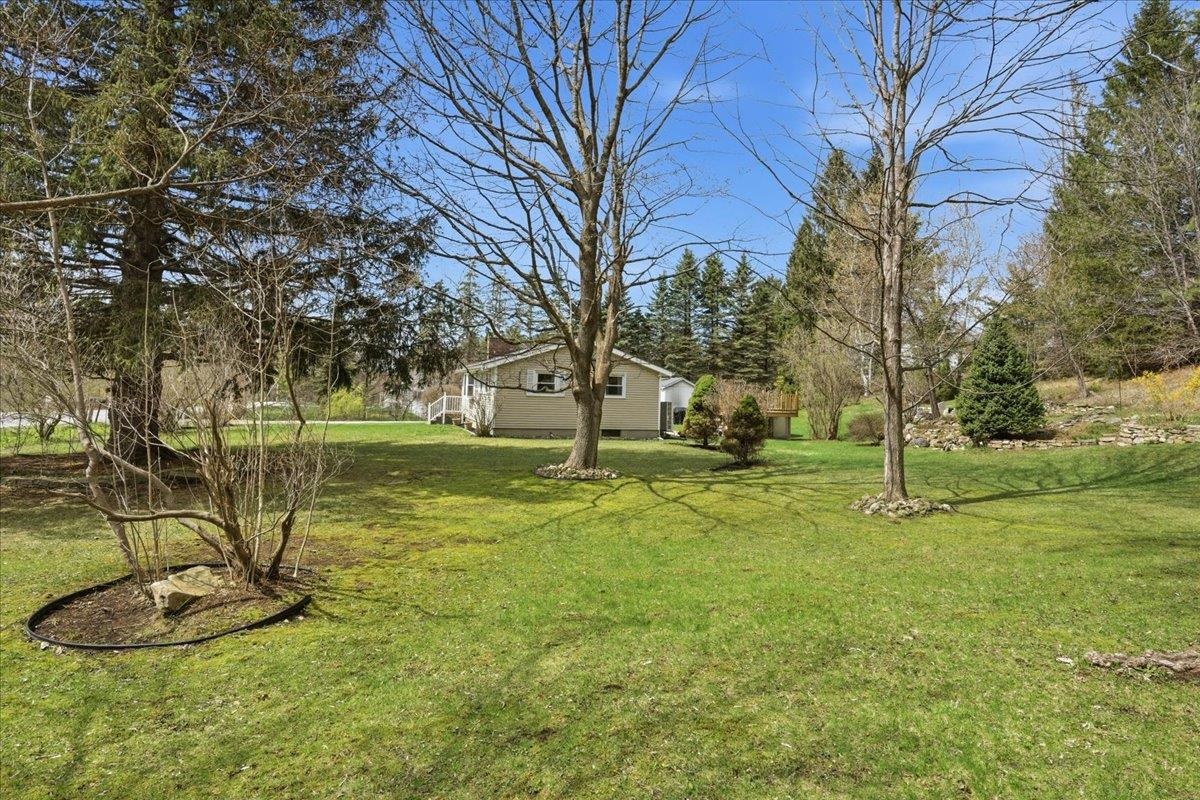 895 Barber Pond Road Pownal, VT 05261 - Photo 6 of 26