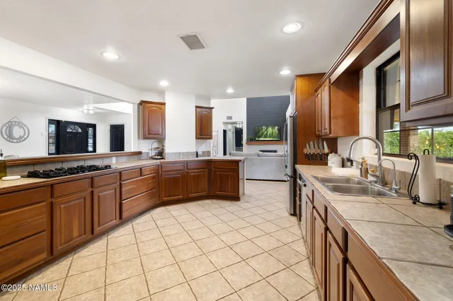 $549,999 | 132 Papago Boulevard, Winslow, AZ 86047