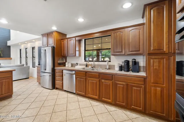 $549,999 | 132 Papago Boulevard, Winslow, AZ 86047