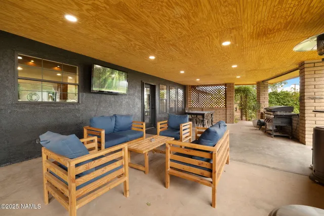 $549,999 | 132 Papago Boulevard, Winslow, AZ 86047