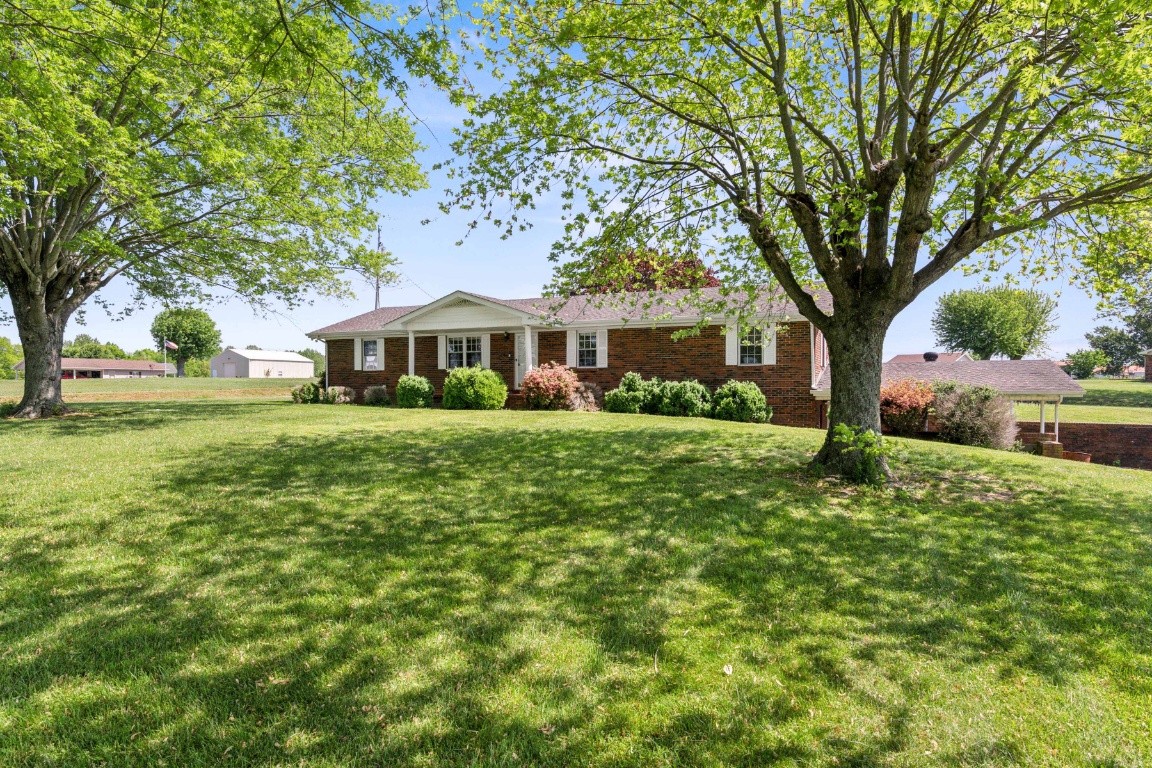 702 Williams Road Lafayette, TN 37083 - Photo 2 of 25 Gallery Image 2