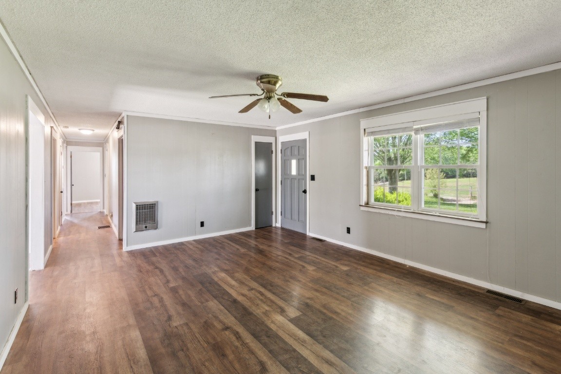 702 Williams Road Lafayette, TN 37083 - Photo 5 of 25 Gallery Image 5