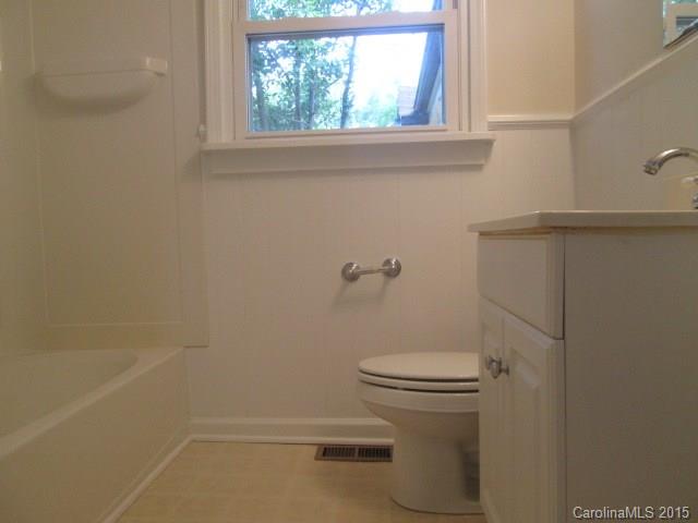 1458 Cortland Road West Charlotte, NC 28209 - Photo 6 of 9 a bathroom with a toilet and a shower