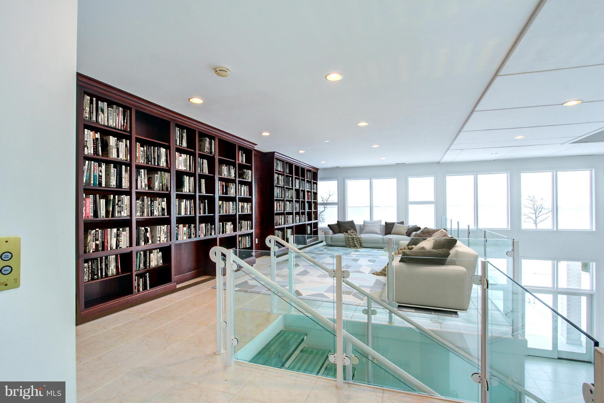2927 Cox Neck Road East Chester, MD 21619 - Photo 25 of 30 Upper loft library, seating area w/ MILLION $ View