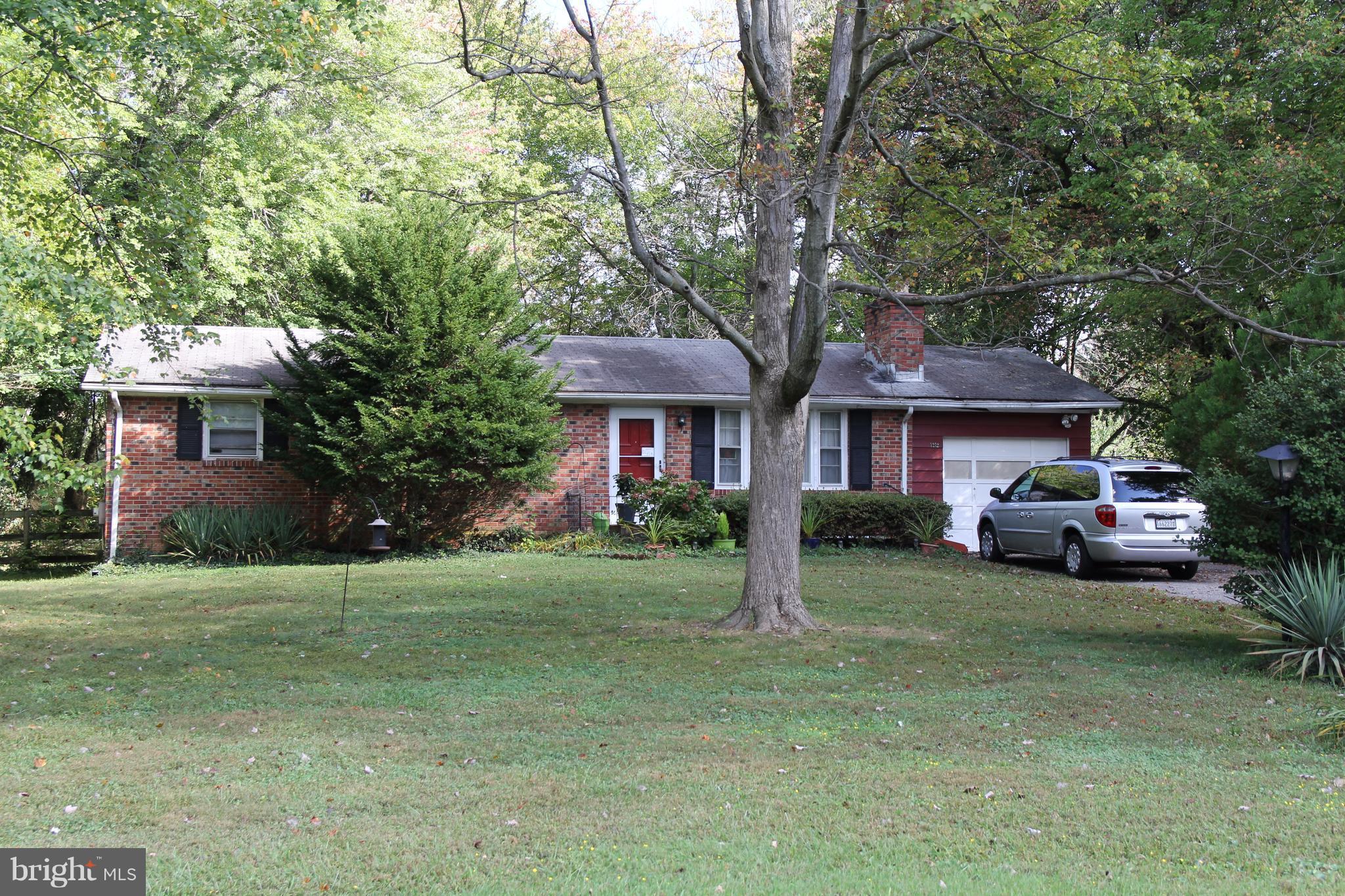 1212 Harding Lane Silver Spring, MD 20905 - Photo 4 of 4 Exterior (Front)