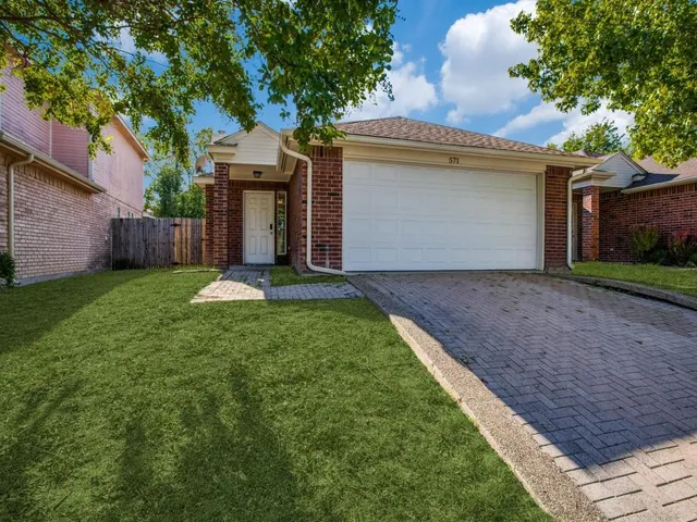 $1,995 | 571 Majestic Park Lane, Cedar Hill, TX 75104