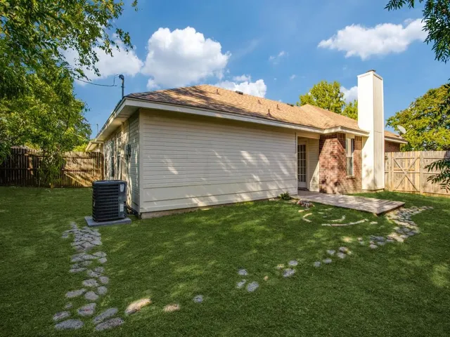 $1,995 | 571 Majestic Park Lane, Cedar Hill, TX 75104