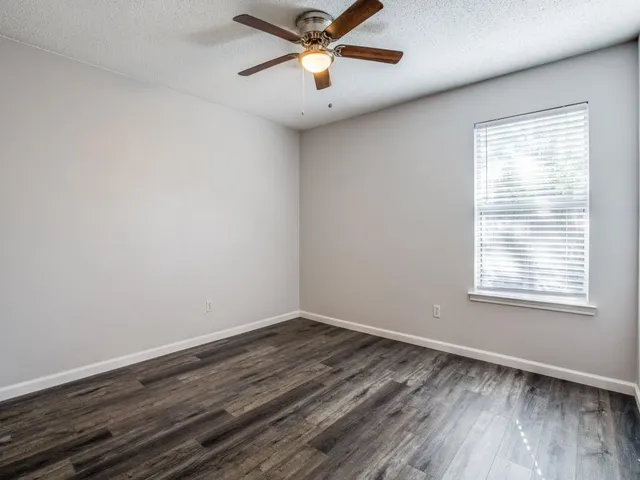 $1,995 | 571 Majestic Park Lane, Cedar Hill, TX 75104