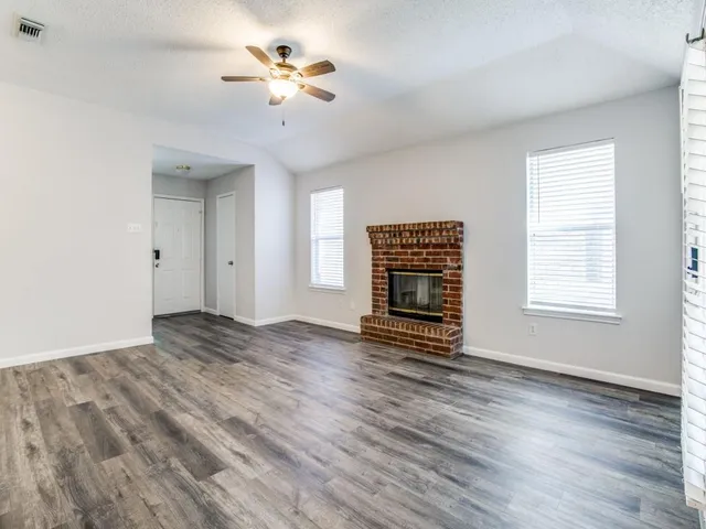 $1,995 | 571 Majestic Park Lane, Cedar Hill, TX 75104