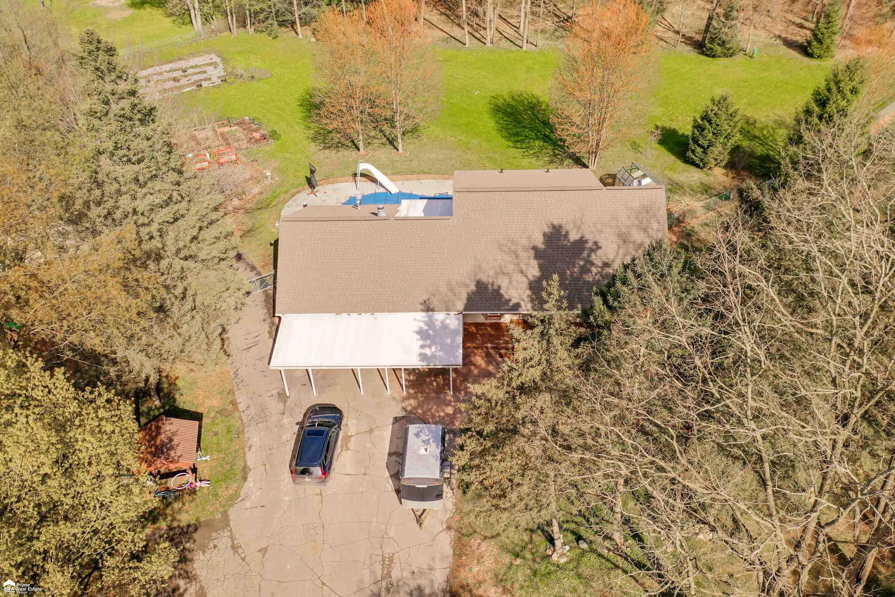 11940 Caldwaller Road Fenton, MI 48430 - Photo 19 of 37 50108821-18.JPG