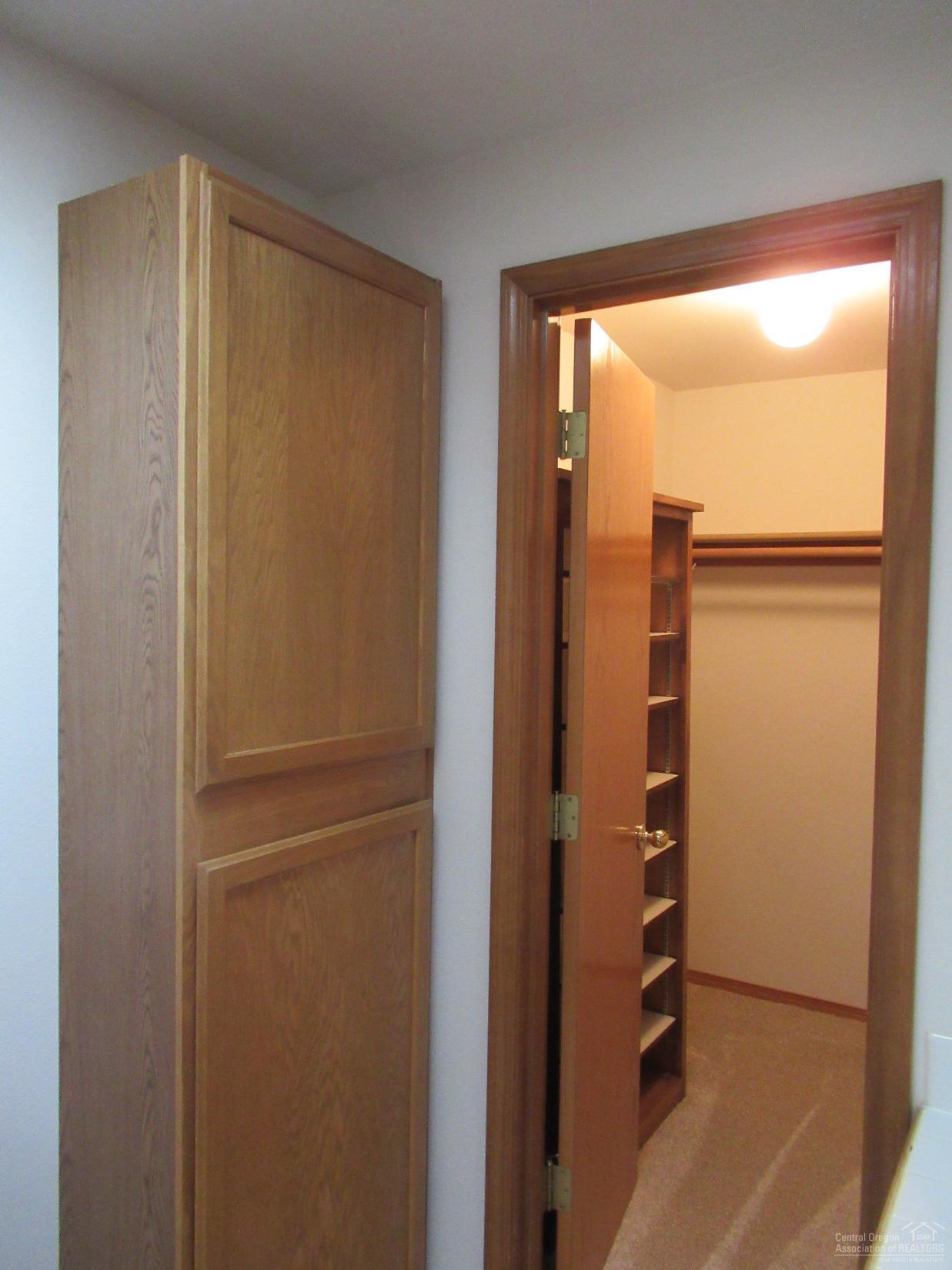3048 Northeast Raleigh Court Bend, OR 97701 - Photo 10 of 22 Master linen and closet, off bathroom.