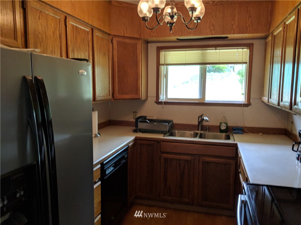 2571 Anderson Hill Road Southwest Port Orchard, WA 98367 - Photo 8 of 17 Gallery Image 8