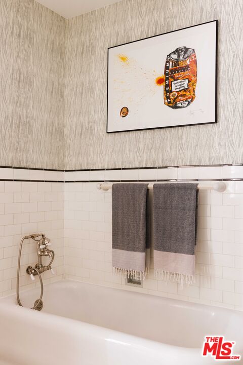 4207 Dundee Drive Los Angeles, CA 90027 - Photo 23 of 33