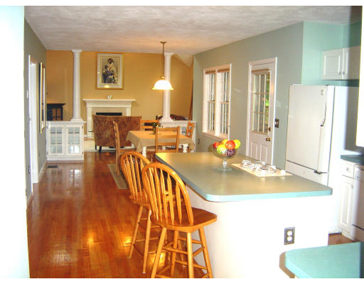 9 Chicory Road Westford, MA 01886 - Photo 4 of 22 Gallery Image 4