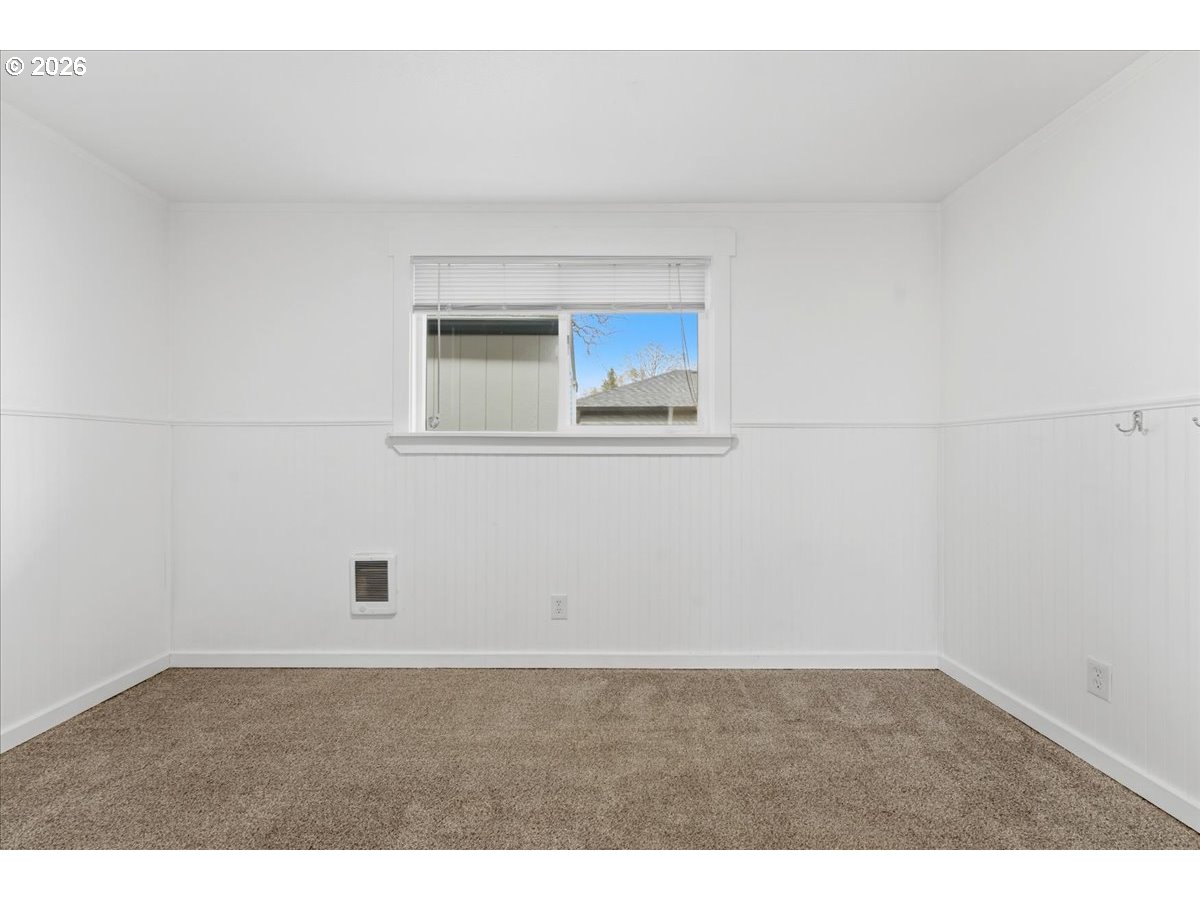 369 South 16th Avenue Cornelius, OR 97113 - Photo 20 of 29