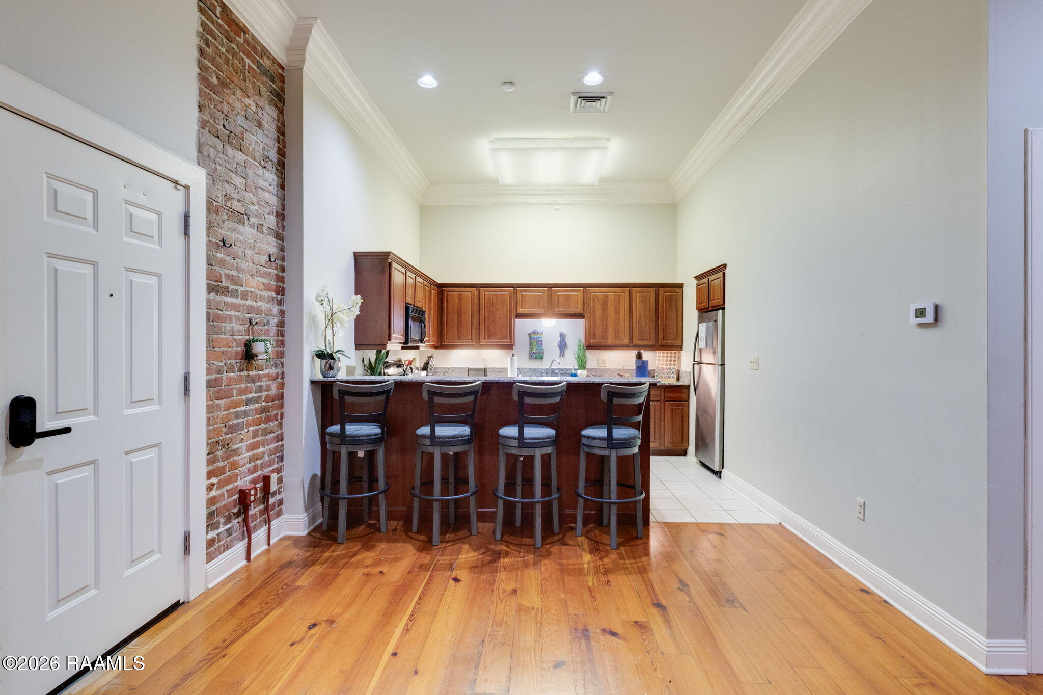 500 Jefferson Street, Unit 4 Lafayette, LA 70501 - Photo 12 of 30 6-web-or-mls-500 Jefferson 4-5