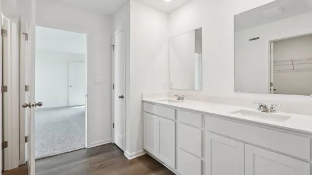 $369,990 | 117 Cornerstone Crossing, Hampshire, IL 60140