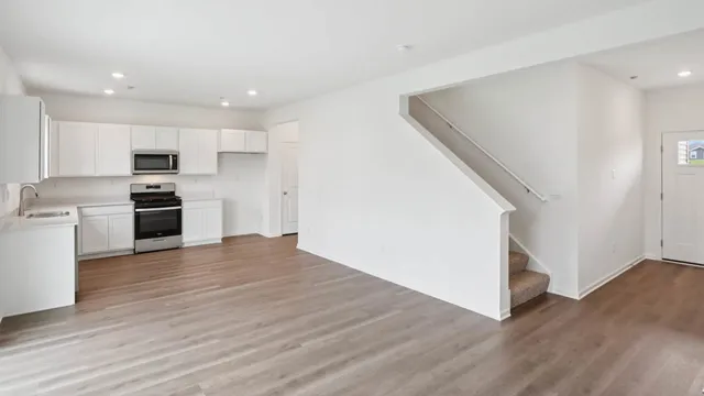 $369,990 | 117 Cornerstone Crossing, Hampshire, IL 60140