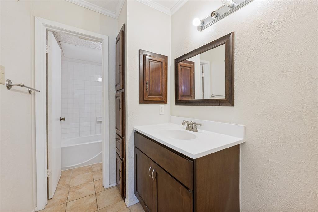4264 Madera Road, Unit 2 Irving, TX 75038 - Photo 18 of 25