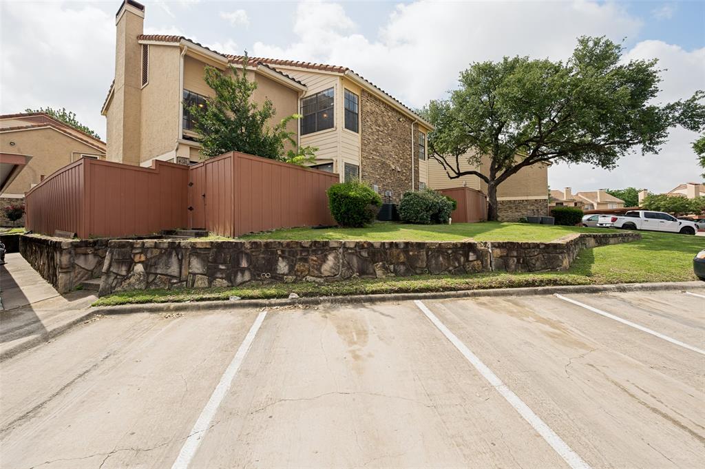 4264 Madera Road, Unit 2 Irving, TX 75038 - Photo 2 of 25